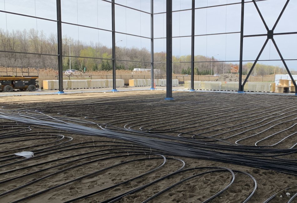 EEGT - St-Hubert Distribution Center 