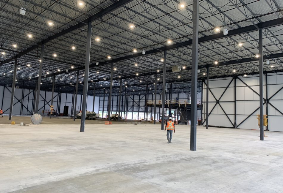 EEGT - St-Hubert Distribution Center 