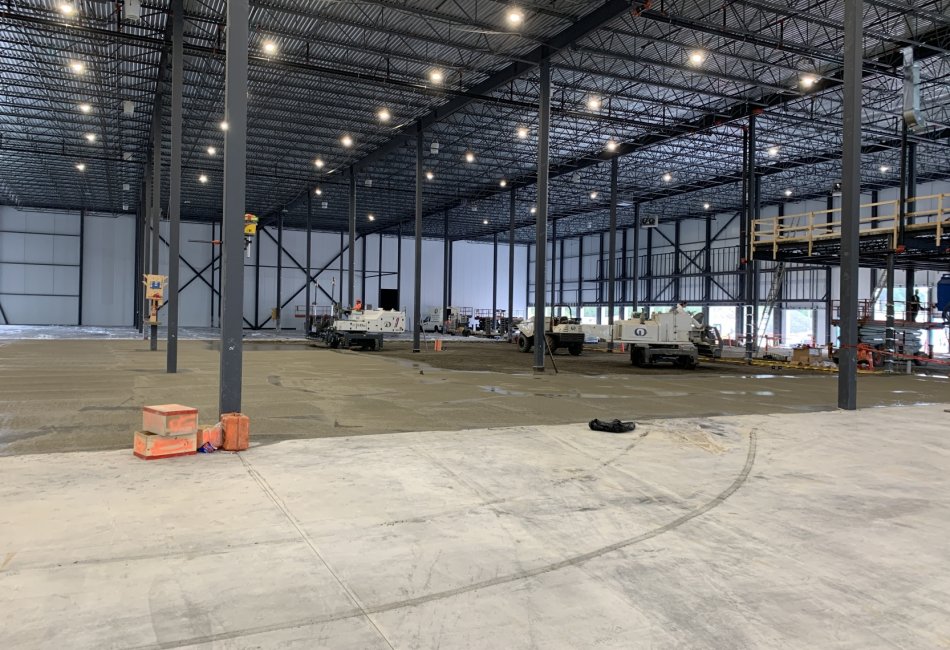 EEGT - St-Hubert Distribution Center 