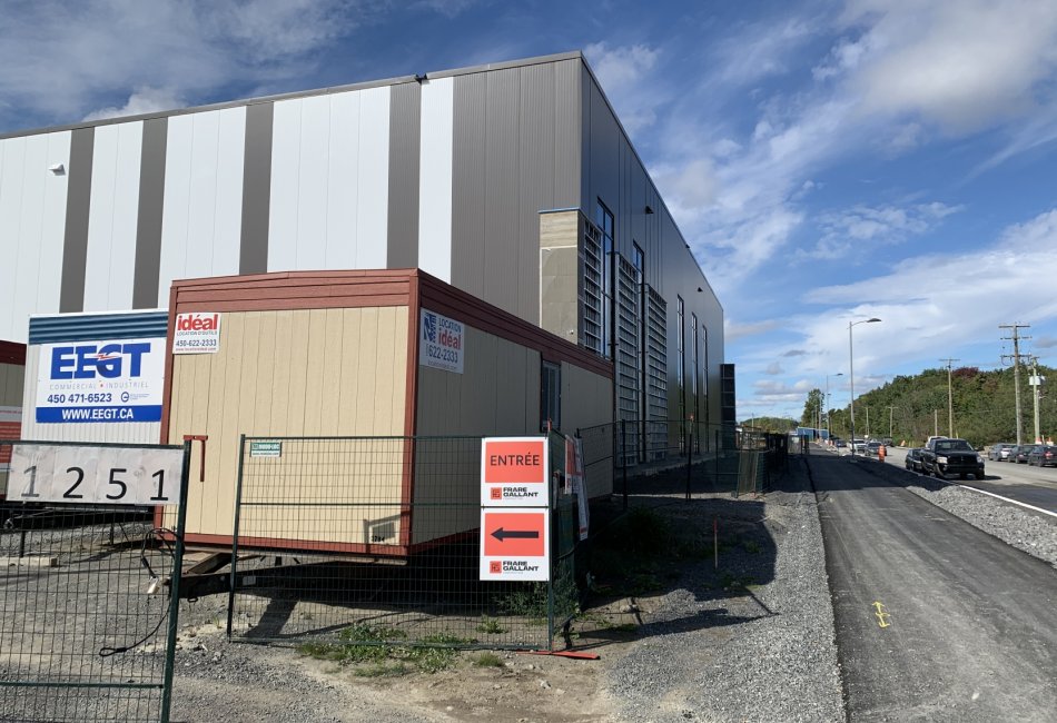 EEGT - St-Hubert Distribution Center 