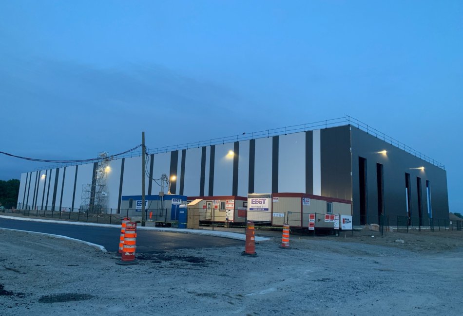 EEGT - St-Hubert Distribution Center 