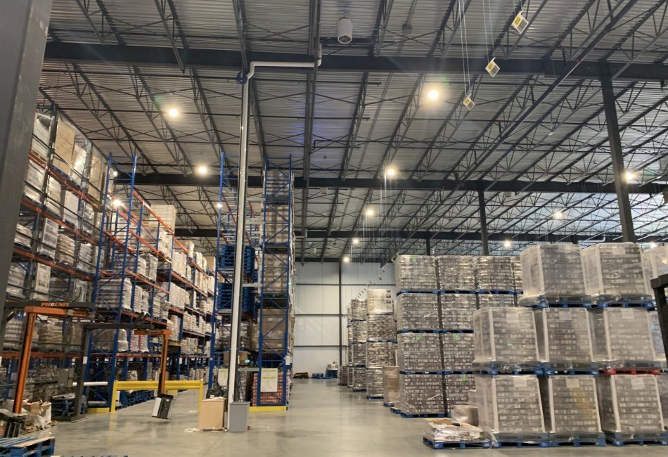 EEGT - St-Hubert Distribution Center 