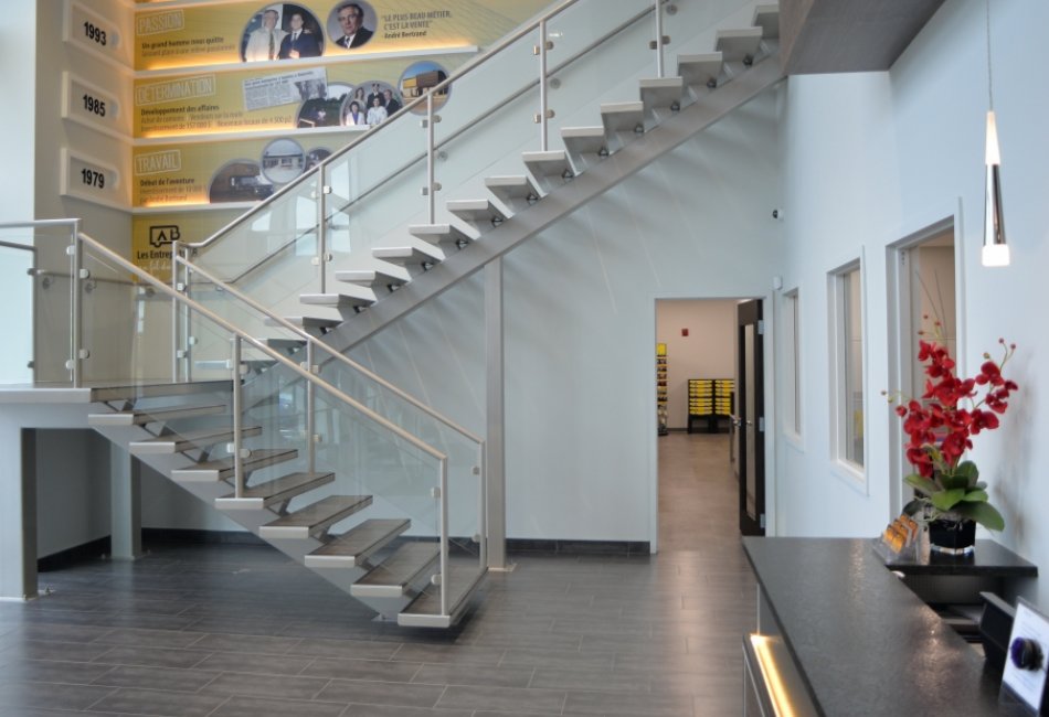 EEGT - Les Entrepôts AB