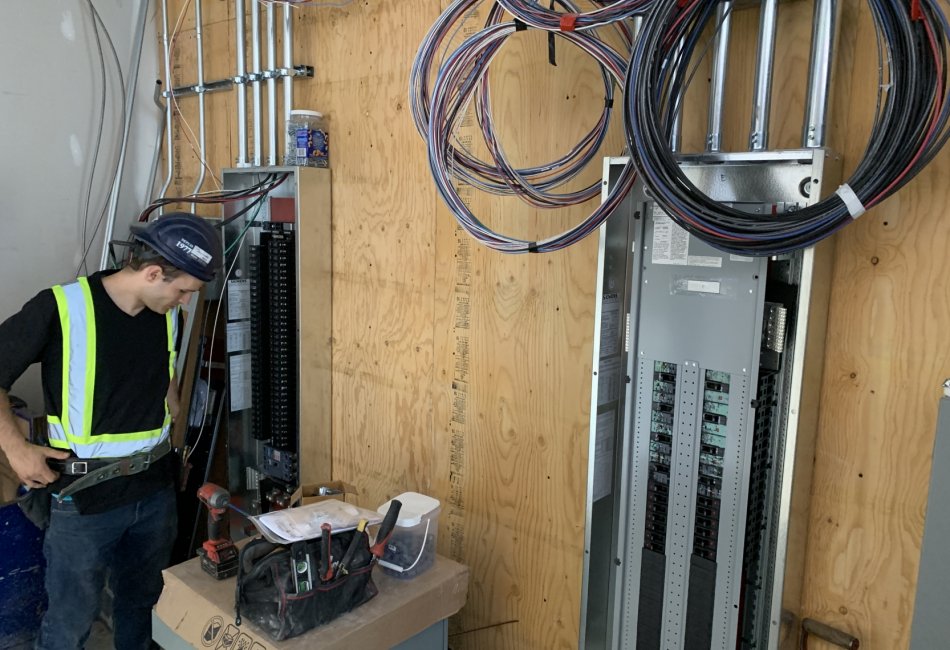 EEGT - Mitchel-Lincoln Packaging