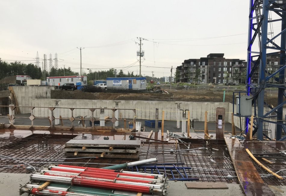 EEGT - Sky Blü Condos Urbains