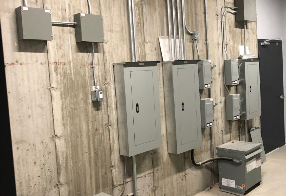 EEGT - Sky Blü Condos Urbains