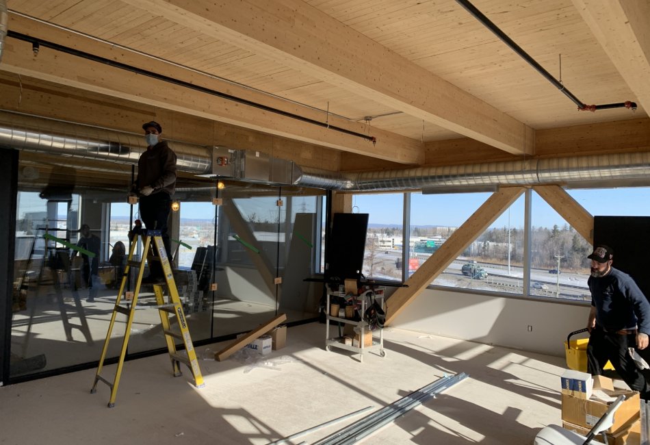 EEGT - Suite 500 − Ray Junior Investissement